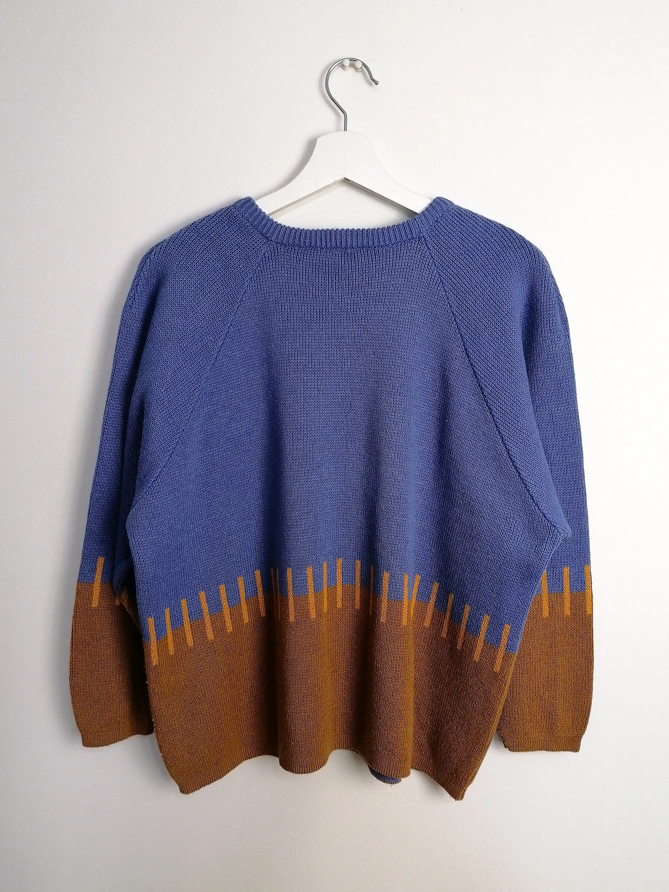 Graphic Pattern Knit Sweater Blue and Burnt Orange - size S-M