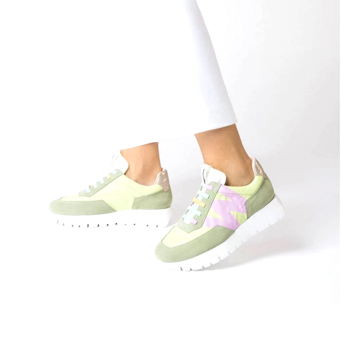 Odisei Sneaker